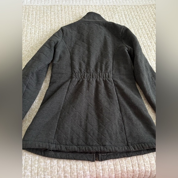 The ﻿Northface Quilted Oso Fleece Tunic Jacket Coat | Charcoal Gray | Size M - Picture 10 of 16